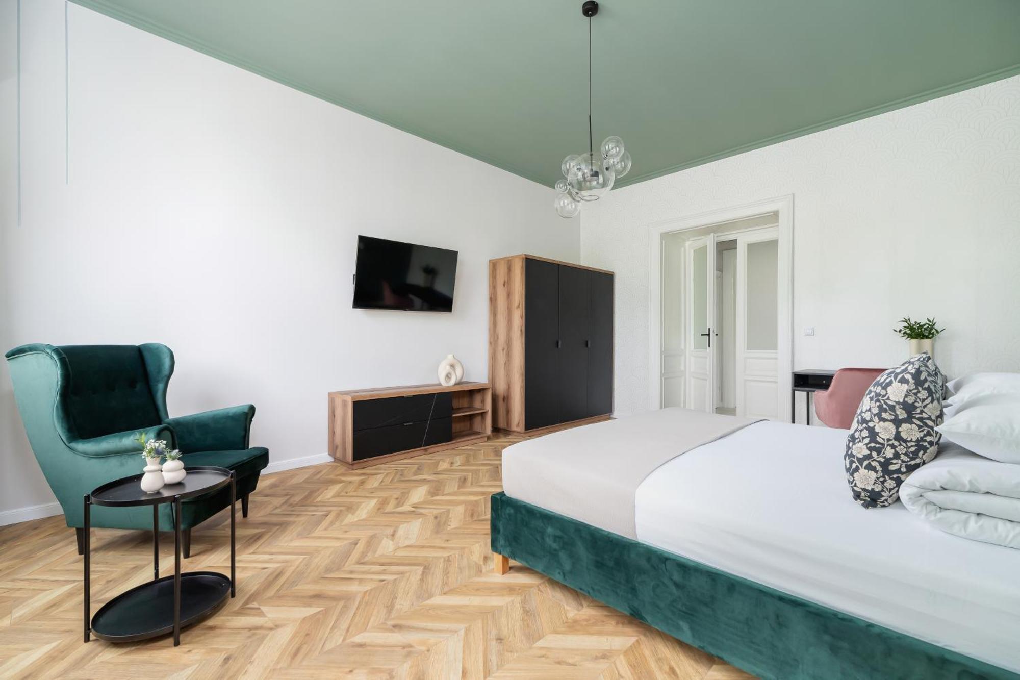 Two Bedroom Apartment - Dietla 11 Krakow Exterior photo